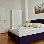 Im Thueringer Hof Daire Berlin